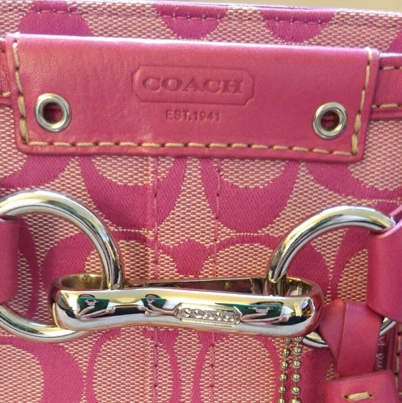 Coach Hampton pink purse. - Picture 2 of 8